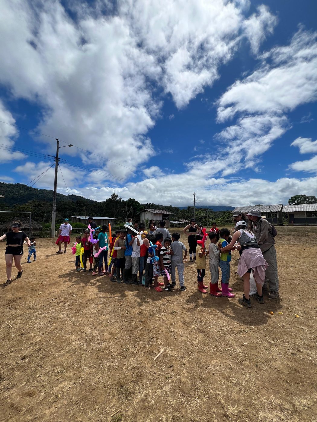 Actividades con las familias de Coangos