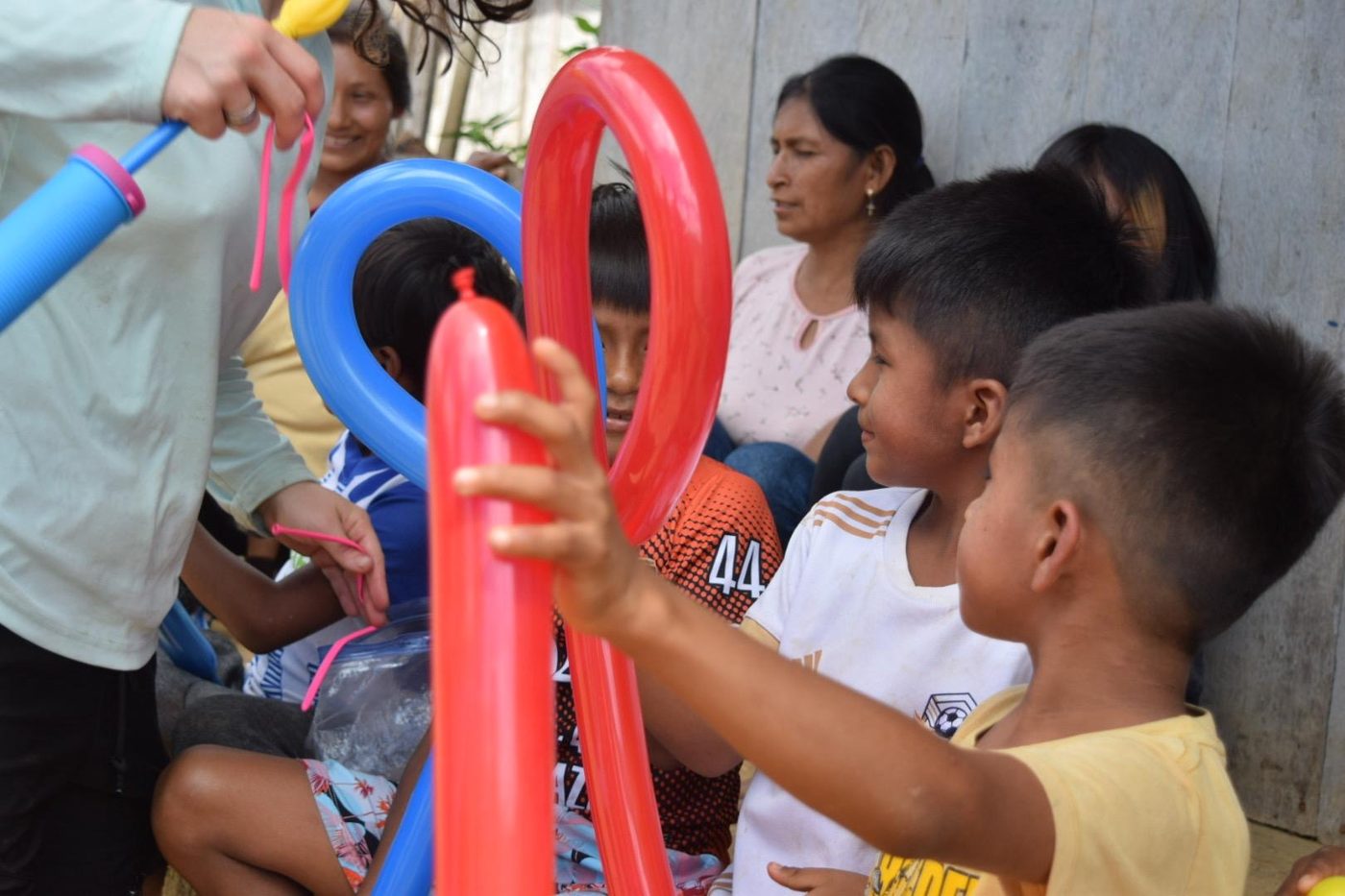 Actividades con los niños de Coangos