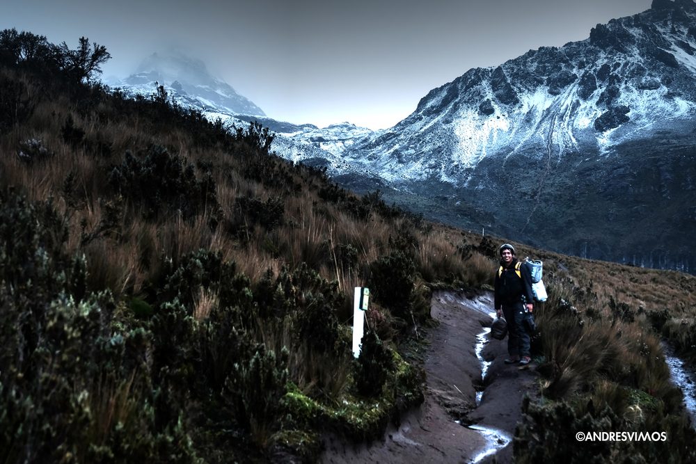Illiniza Norte + Quilotoa — PEAKS Ecuador
